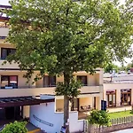 Resort Gwarek Osrodek Nad Morzem Z Wyzywieniem Międzywodzie