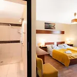 Resort Gwarek Osrodek Nad Morzem Z Wyzywieniem Międzywodzie