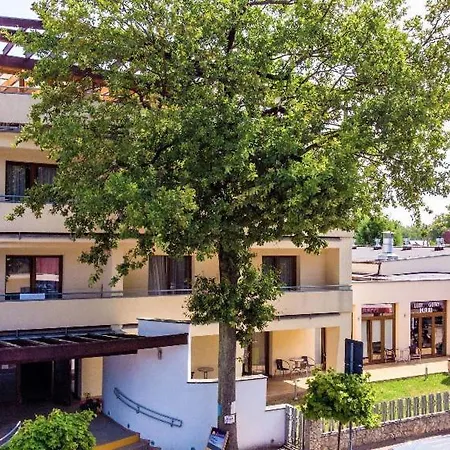 Resort Gwarek Osrodek Nad Morzem Z Wyzywieniem Miedzywodzie