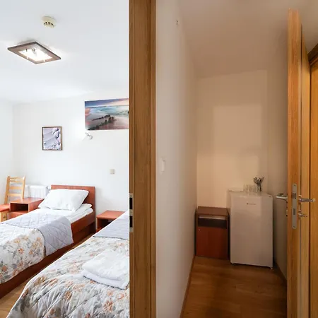 Gwarek Osrodek Nad Morzem Z Wyzywieniem Resort *