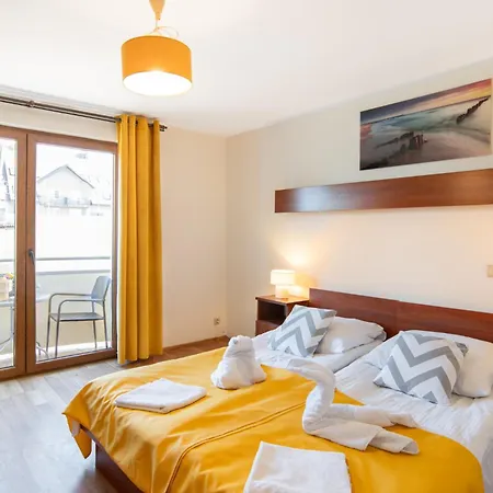 Gwarek Osrodek Nad Morzem Z Wyzywieniem Resort