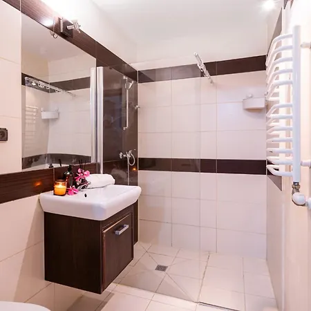 Resort Gwarek Osrodek Nad Morzem Z Wyzywieniem Miedzywodzie