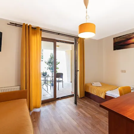 Resort Gwarek Osrodek Nad Morzem Z Wyzywieniem Miedzywodzie