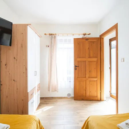 Gwarek Osrodek Nad Morzem Z Wyzywieniem